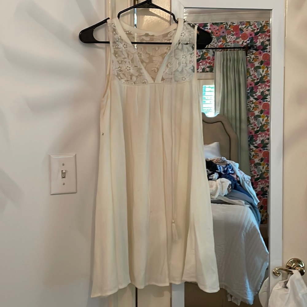 Small sized vestique dress